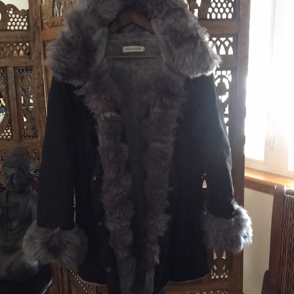 Roiiii. Jacket with fake fur trim and hood